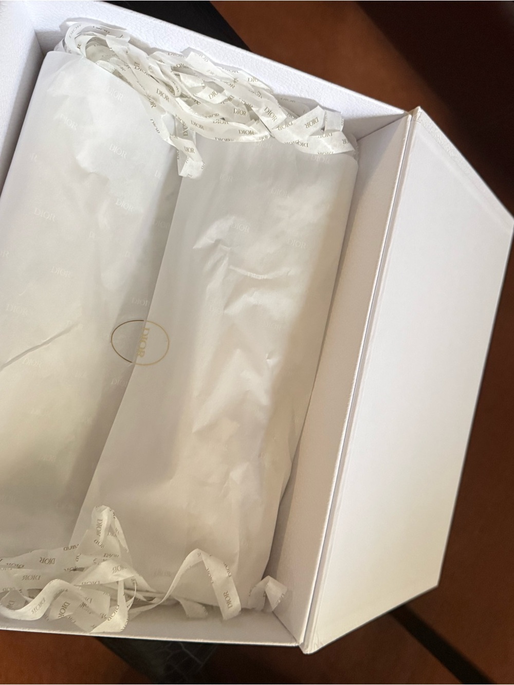 DIOR Large Authentic Gift Box - Picture 4 of 4